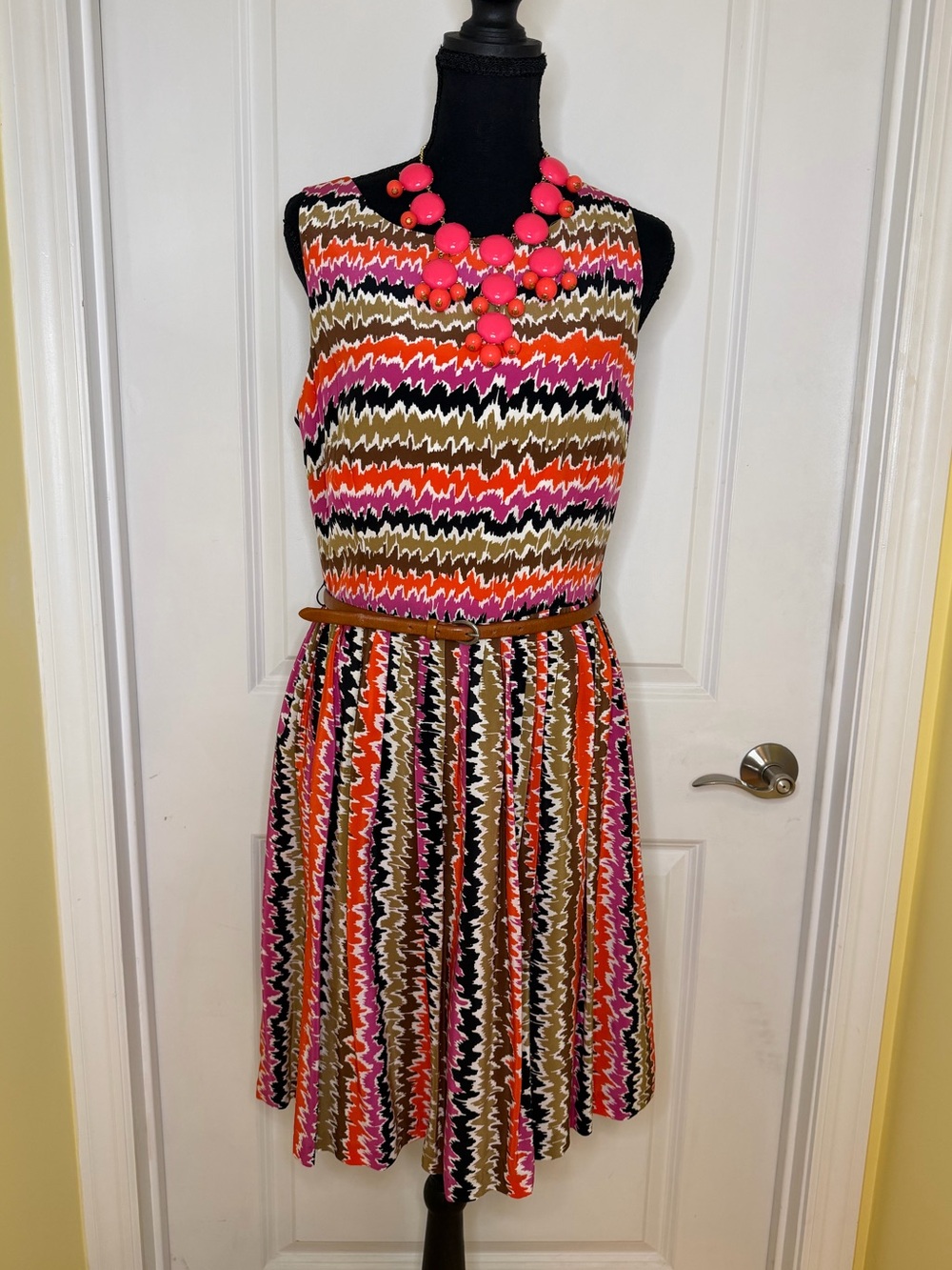 Trina Turk Sleeveless Zigzag Midi Silk Dress in Pink, Orange & Black, size 10
